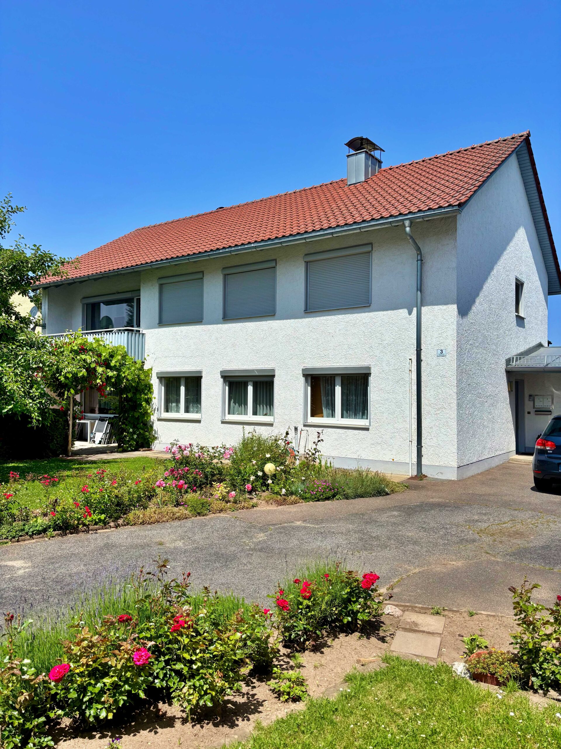 Mehr über den Artikel erfahren 2-FAMILIENHAUS IN KÜMMERSBRUCK
